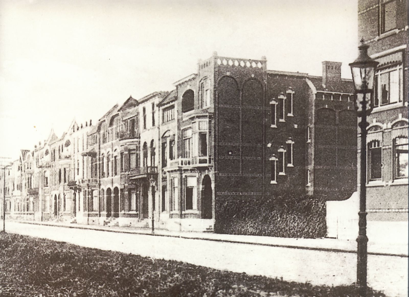 1910